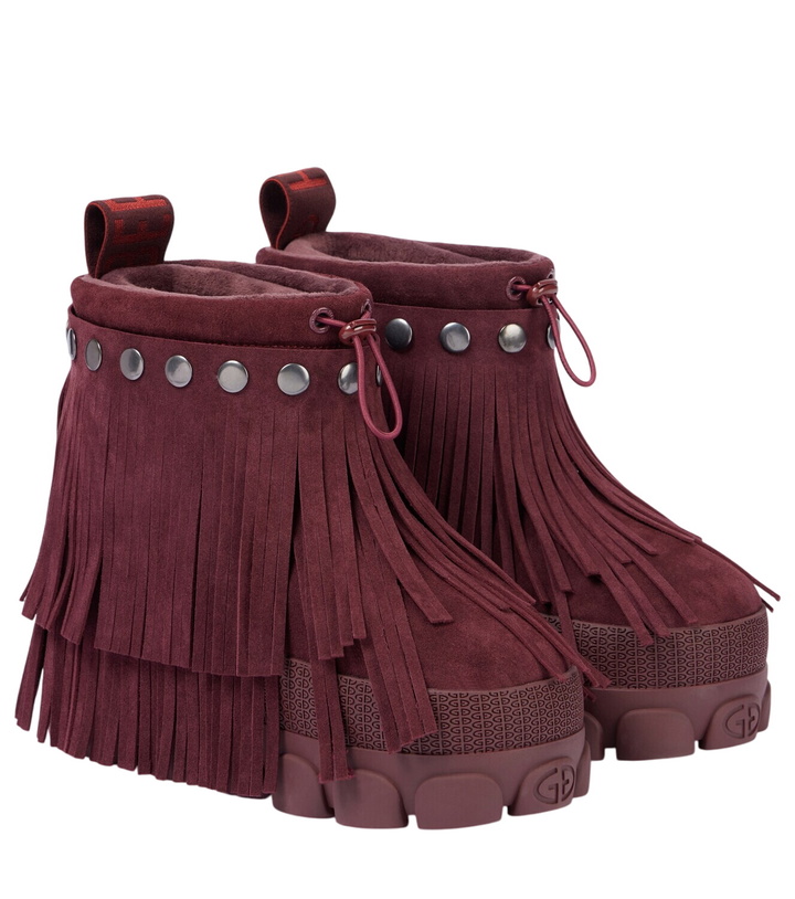 Photo: Goldbergh Vergara fringed suede snow boots