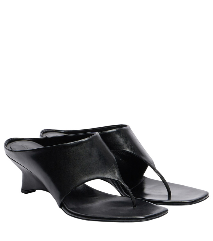 Photo: Khaite Marlow 55 leather thong sandals