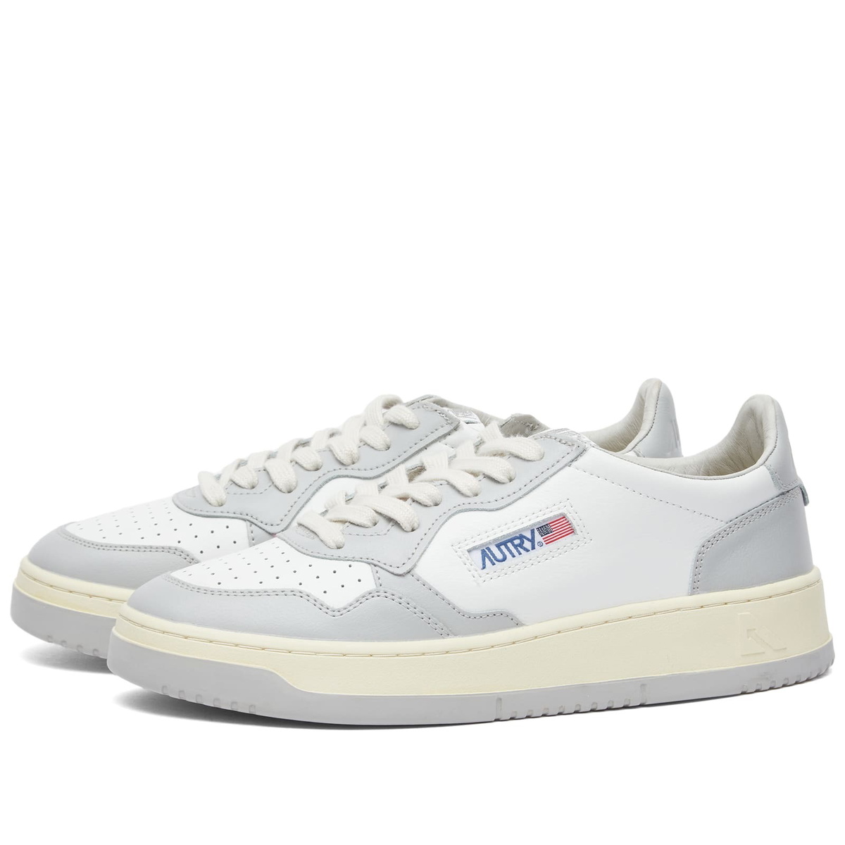 Autry Women's Medalist Low Sneakers in Grey