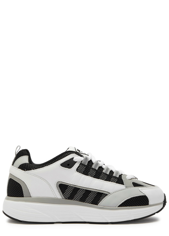 Photo: Cleens Hyper Runner Panelled Mesh Sneakers White And Black