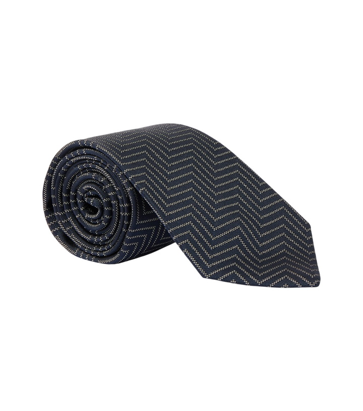 Photo: Giorgio Armani Chevron silk twill jacquard tie