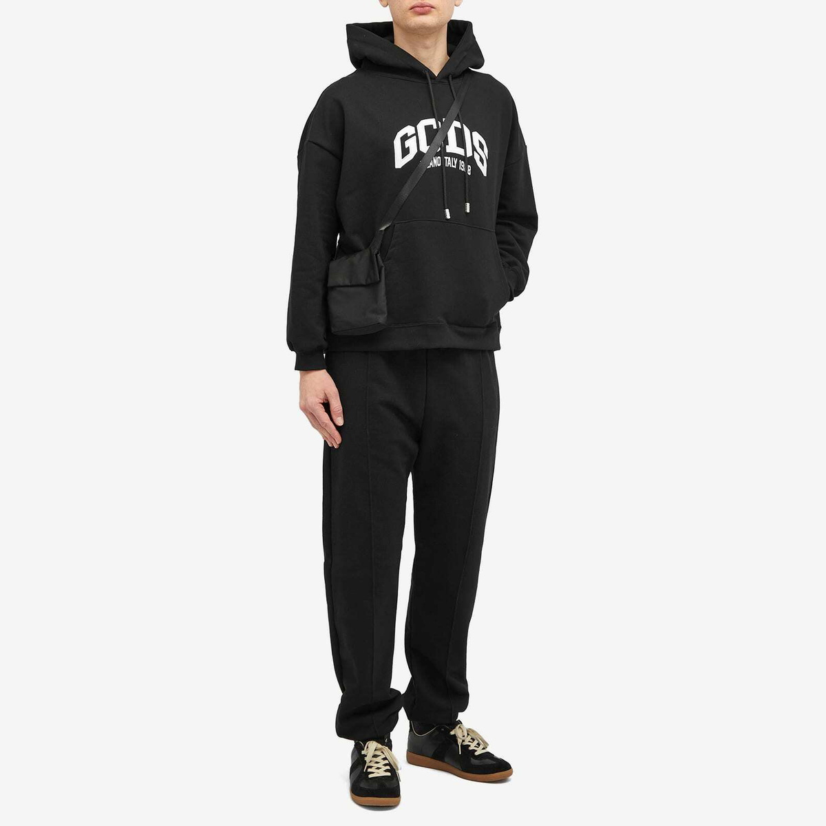 GCDS Men's Embroidered Logo Sweat Pants in Nero