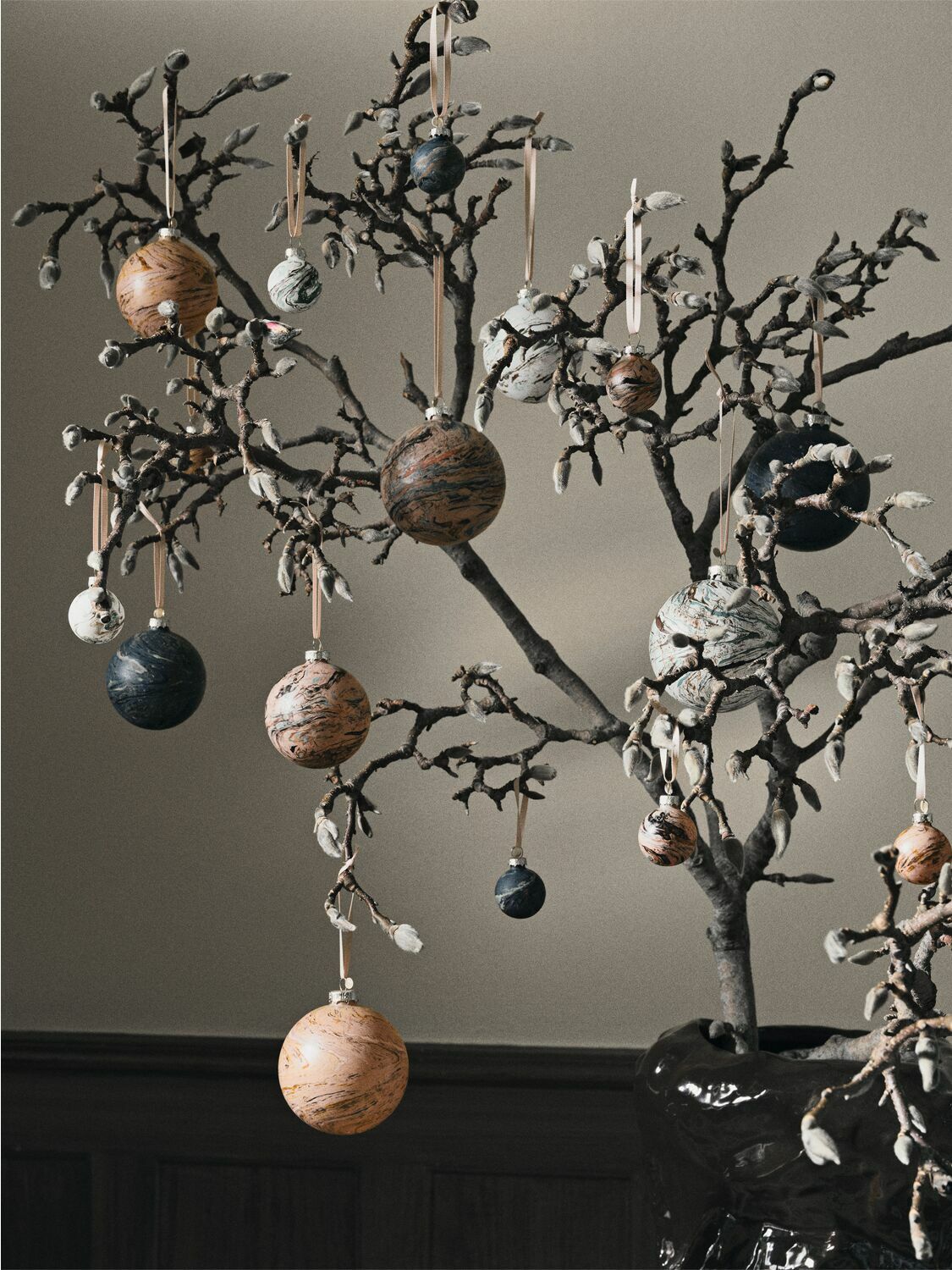 FERM LIVING Set Of 4 Large Marble Baubles