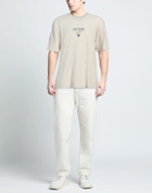 Guess Mens T-shirt in Beige
