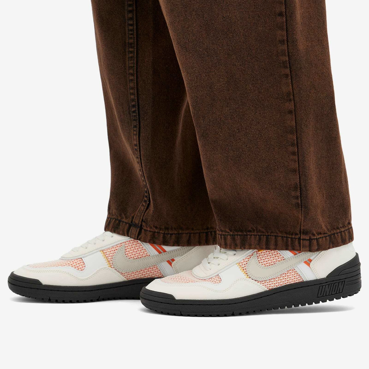 スニーカー Nike Field General Ltr Sneaker Nike x UNION LA Field General SP in Ivory/Bright Mandarin Nike