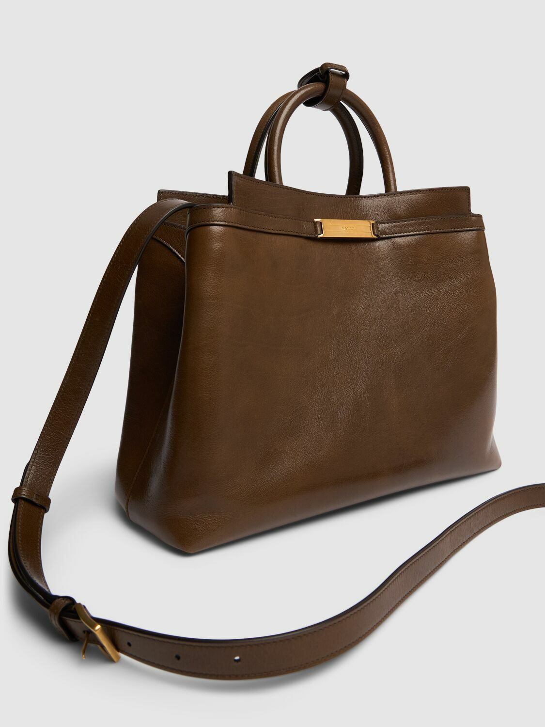 【送料&関税込】Bally Deco Daily S Shoulder Bag In Brown Lea Bally Deco Daily S Shoulder Bag In Brown Leather | italist