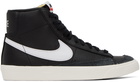 Nike Black Blazer Mid '77 Vintage Sneakers