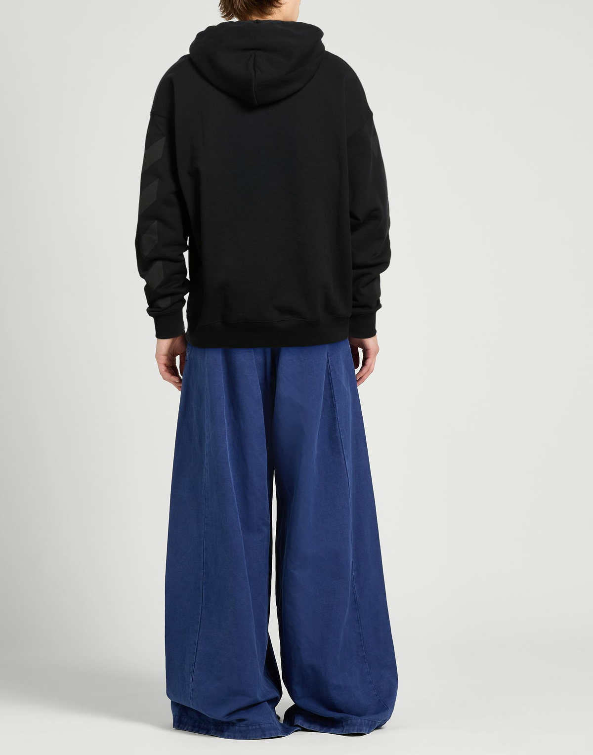 Off-white Mens Sweatshirt in Black