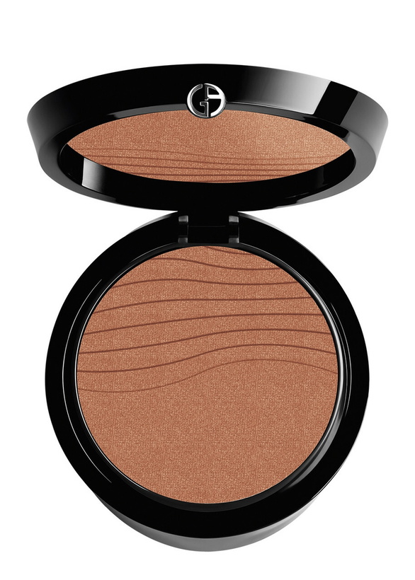 Photo: Armani Beauty Luminous Silk Glow Fusion Powder - 8