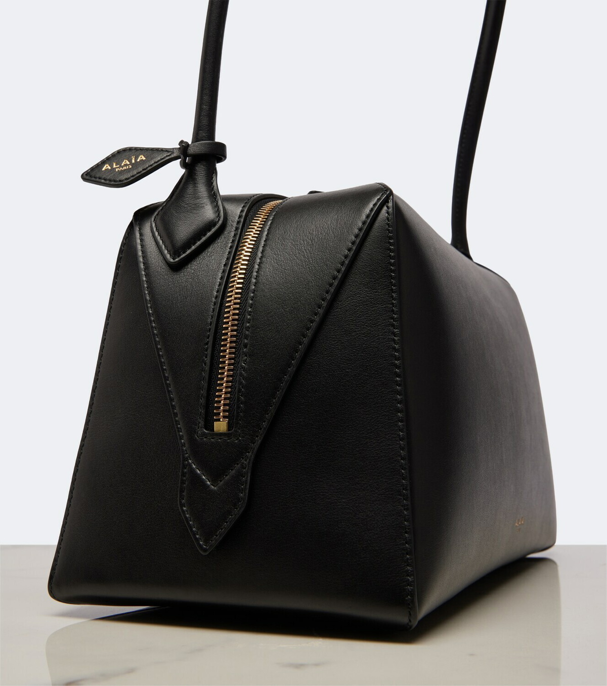 Alaïa Le Bouledogue Medium leather tote bag