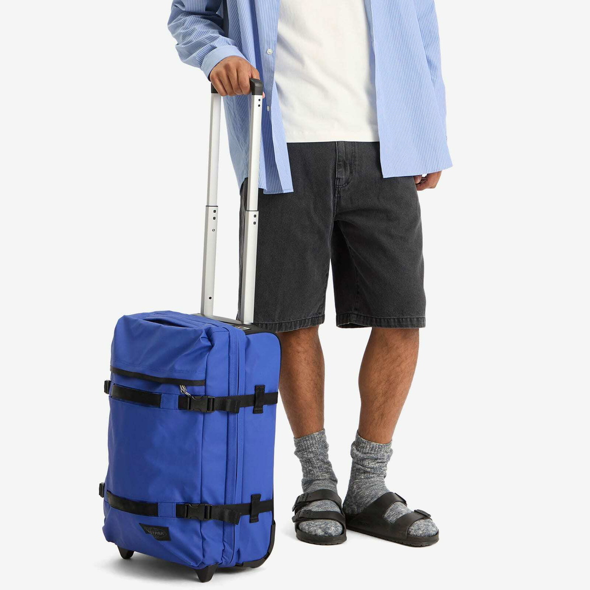 Eastpak Transit'r Small Travel Bag With Wheels in Tarp Blue 
