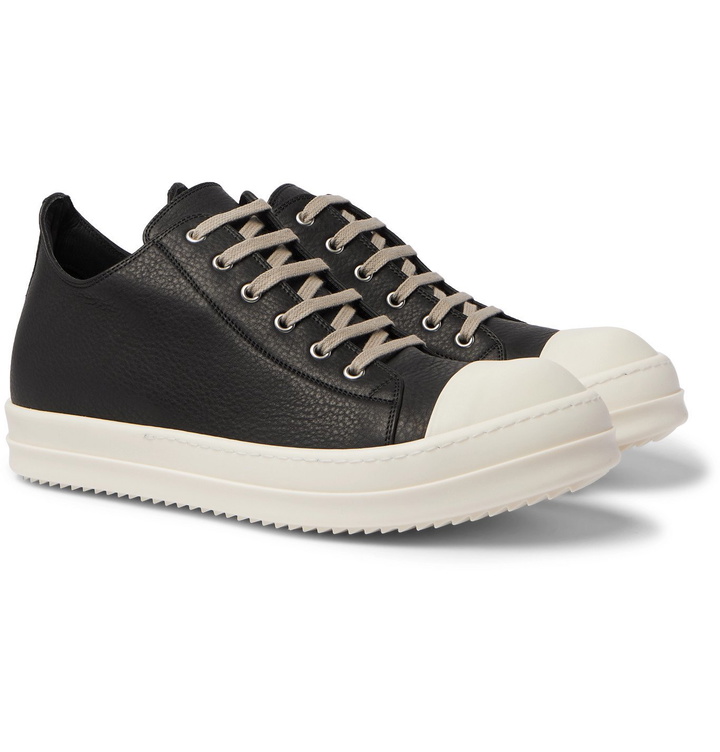 Photo: RICK OWENS - Low Leather sneakers - Black
