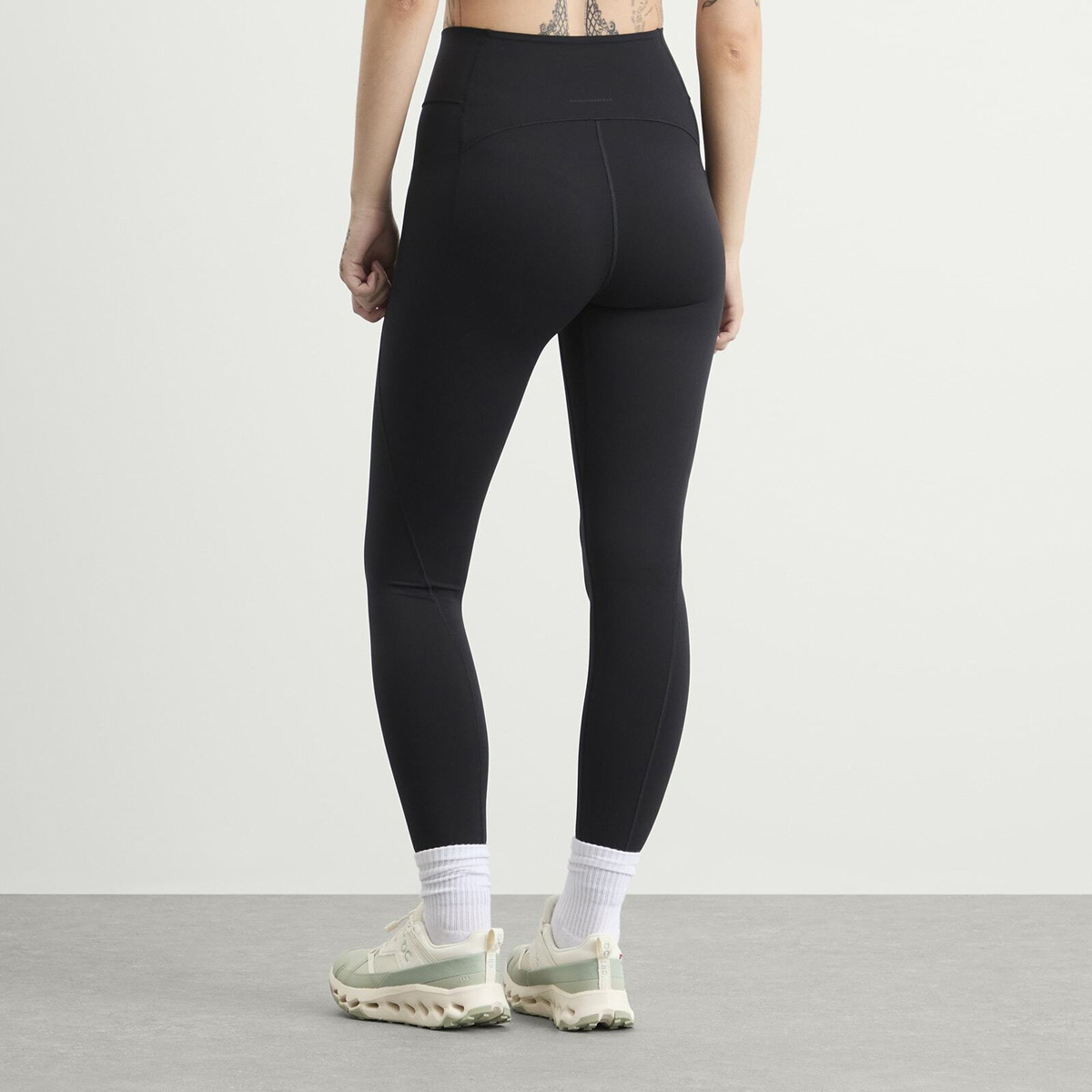 ON Women's Studio Leggings in Black