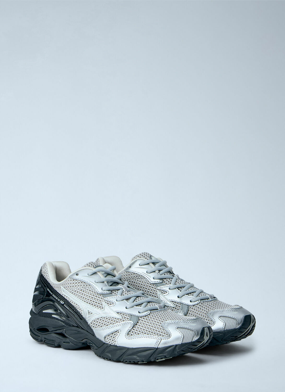Mizuno Wave Rider 10 Sneakers