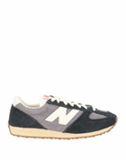 New Balance Womens Sneakers Midnight in Blue