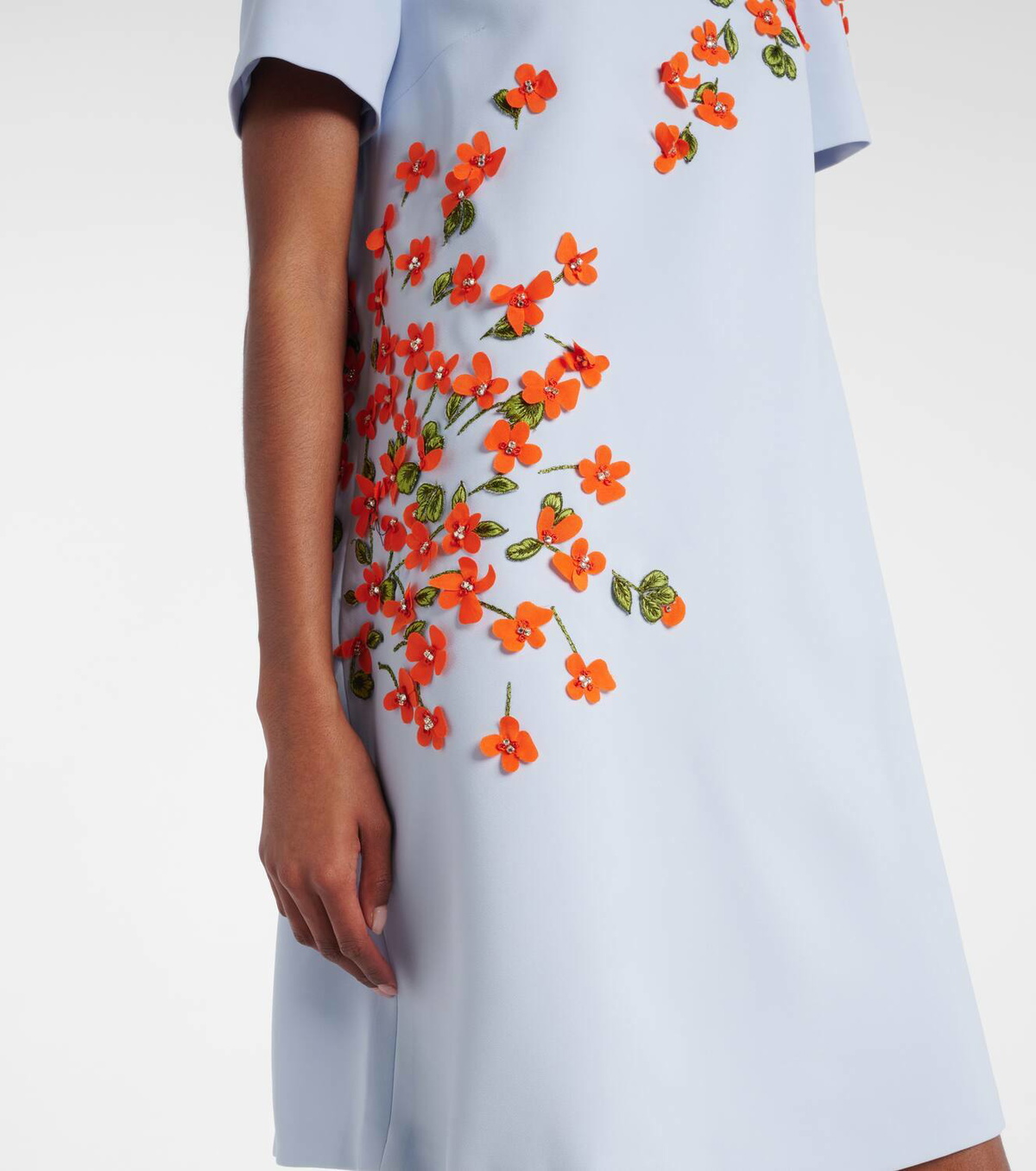 Carolina Herrera Floral-appliqué crêpe shift dress