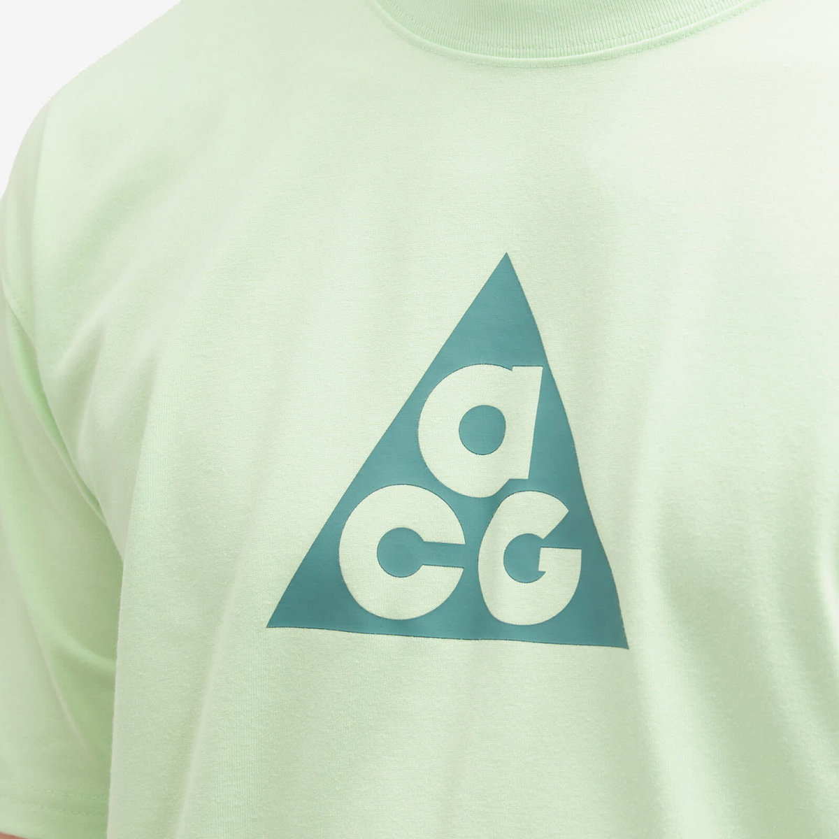 Nike Men's ACG Dri-Fit T-Shirt in Vapor Green Nike
