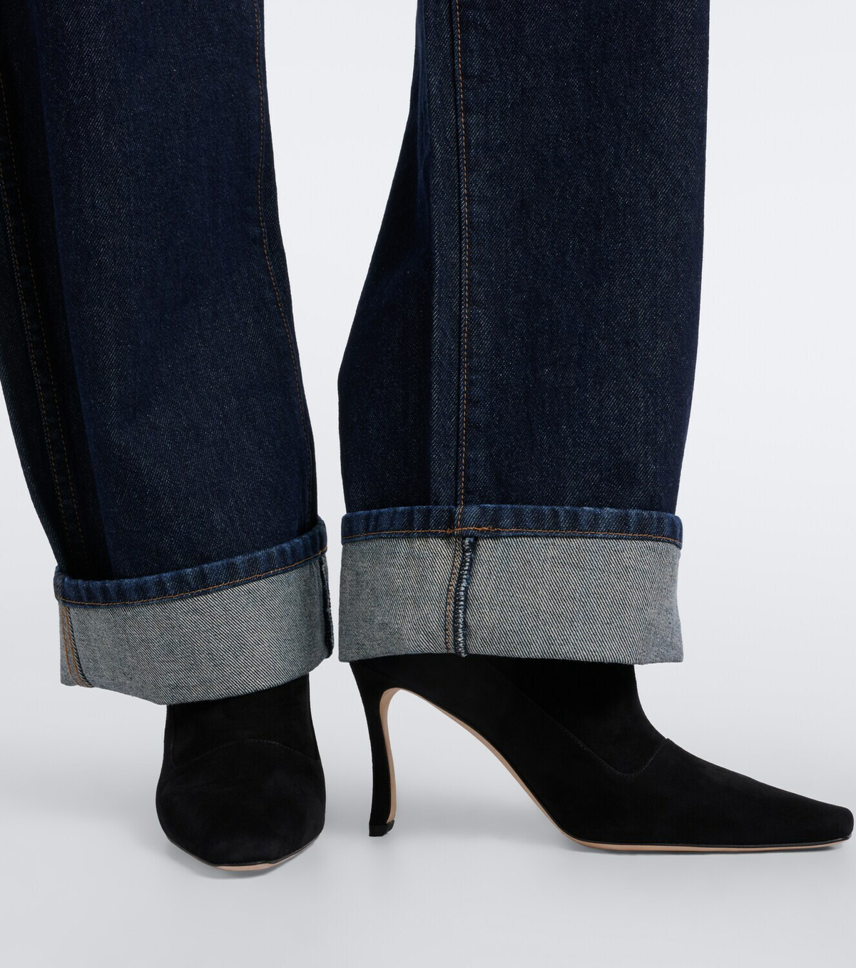 Manolo Blahnik Gostatu suede ankle boots