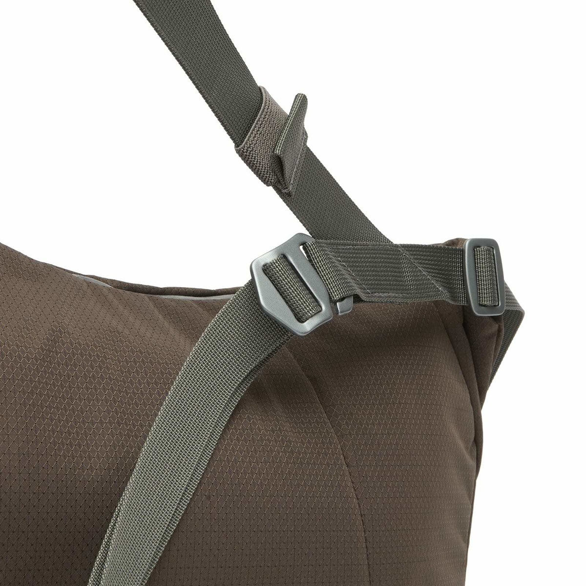 SEALSON M3 Cross Body Bag in Brown 