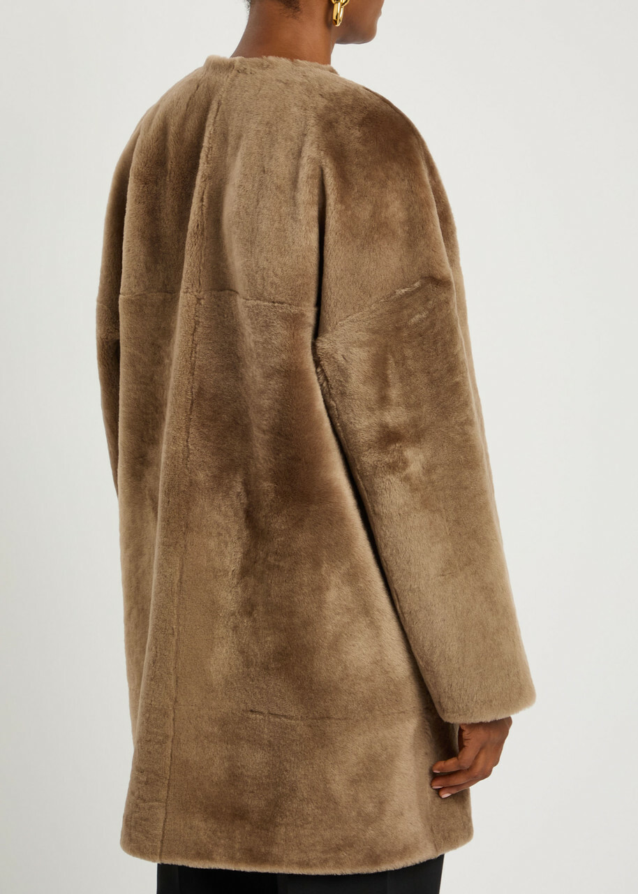Tove Roisin Shearling Coat Taupe
