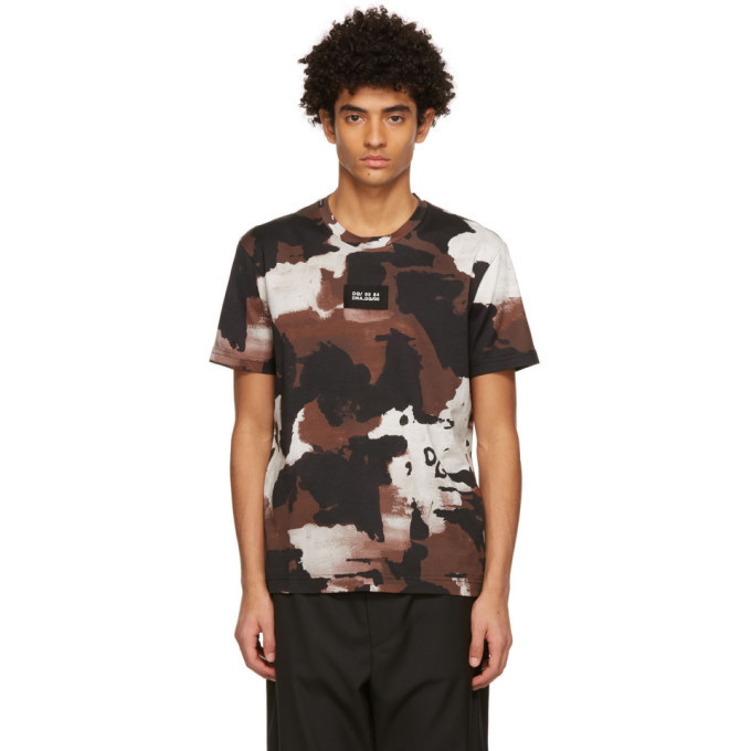 Photo: Dolce and Gabbana Red Cotton Camo Print T-Shirt