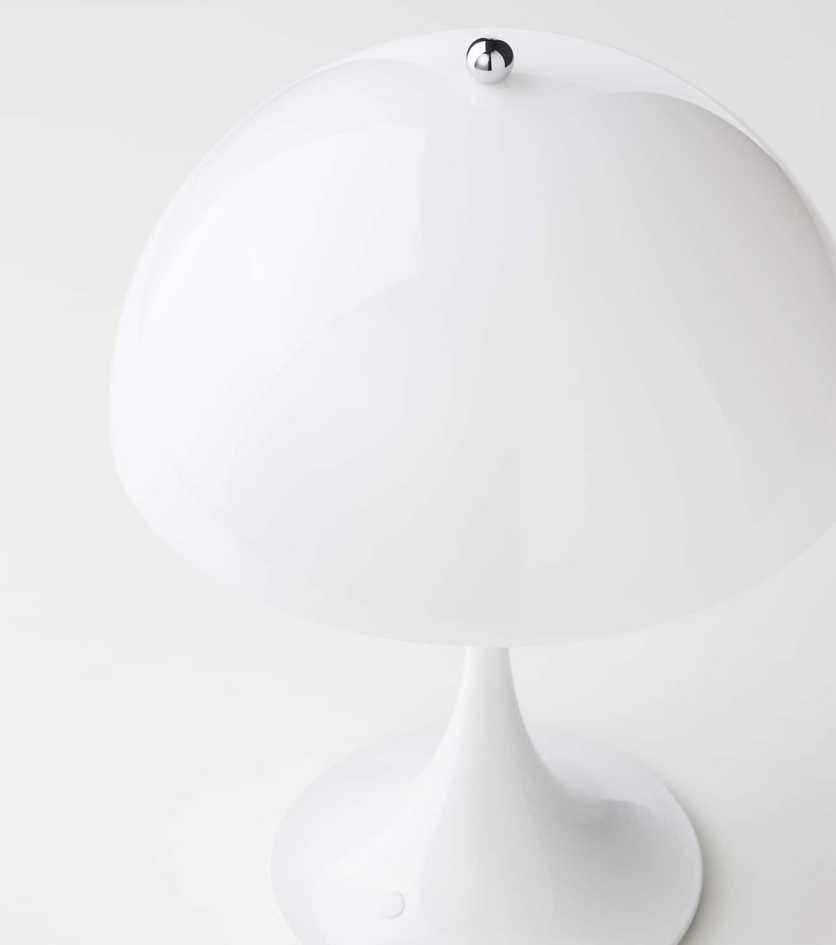 Louis Poulsen Panthella 250 portable lamp by Verner Panton