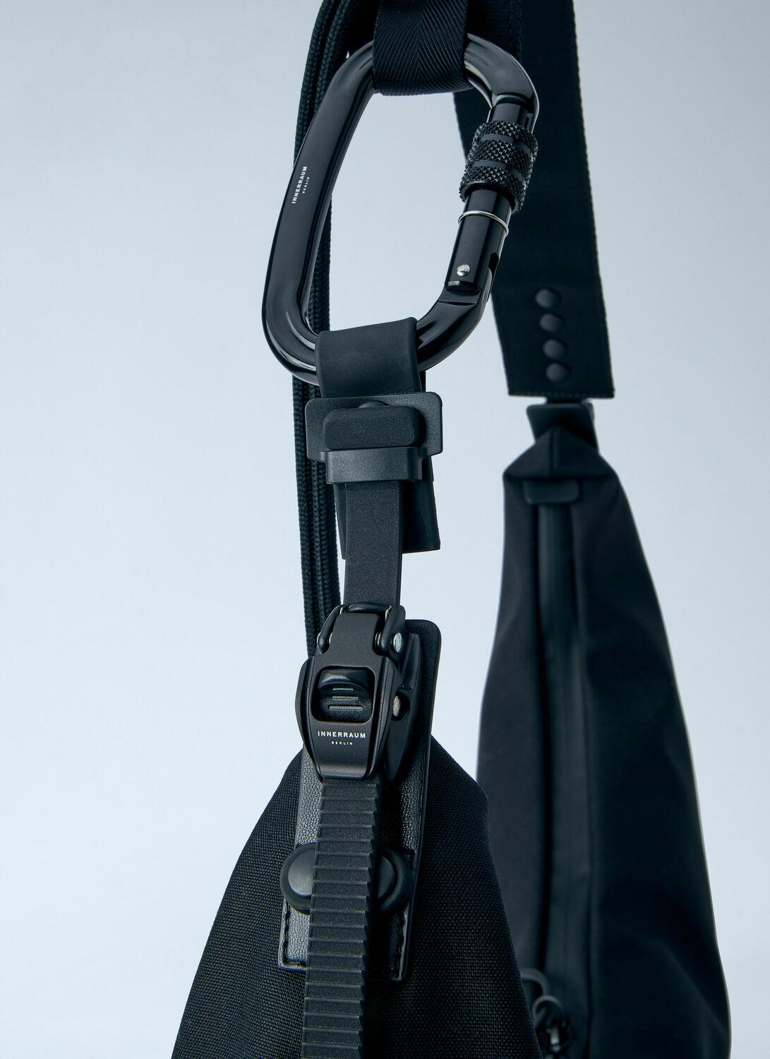 Innerraum Object HM3 Half Moon Bag