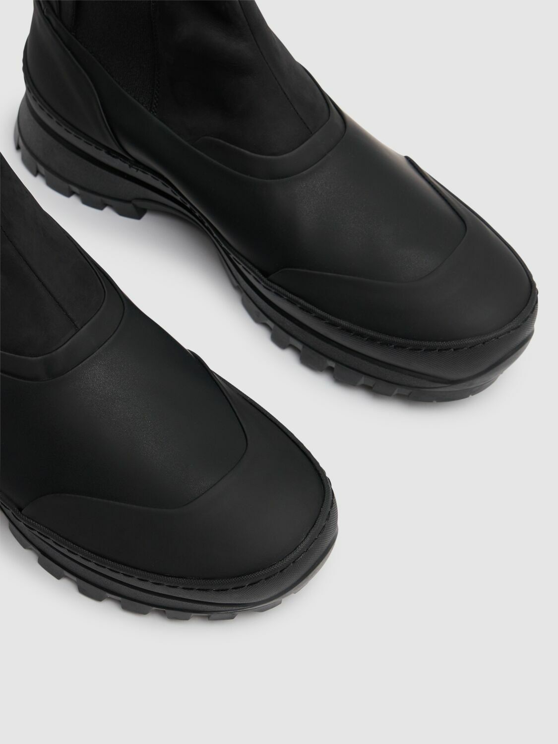 Common Projects Chelsea Hiker Boots w/ Vibram Sole - Unisex - Lightly worn COMMON PROJECTS Chelsea Hiker Boots Common Projects main image 4