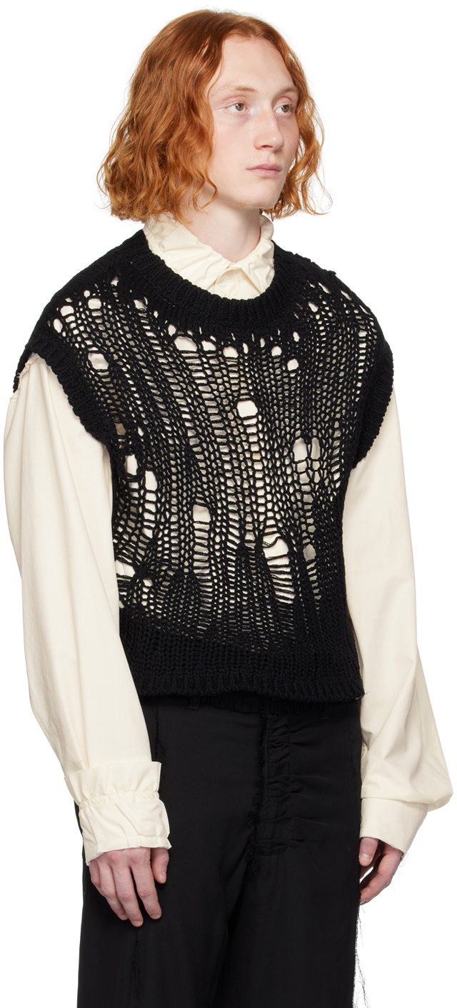 AIREI Black Crewneck Vest