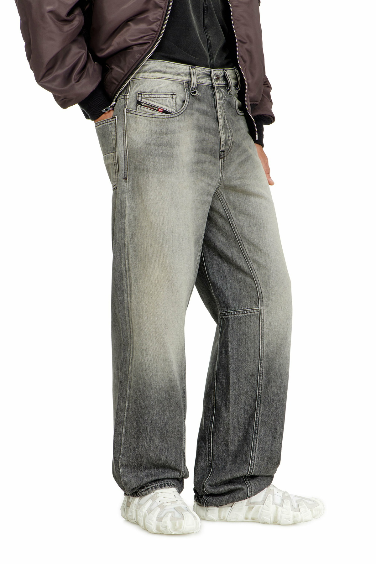 Diesel Relaxed Jeans Low Waist 2001 D-Macro - Jeans Mens in Grey