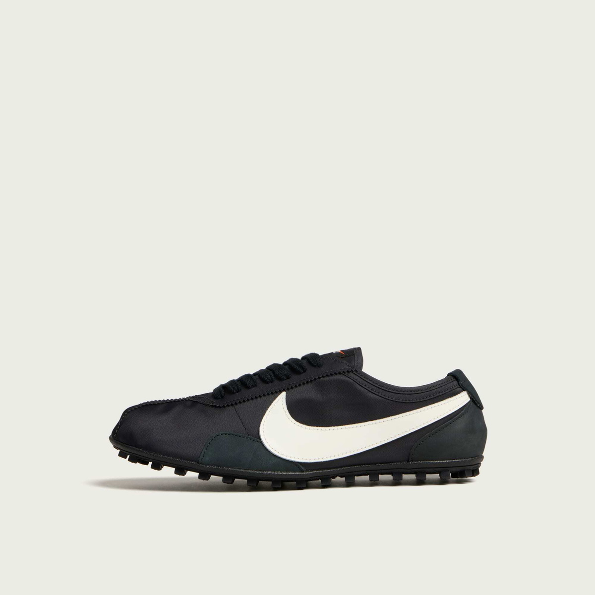 Nike Moon Shoe Og Sneaker in Black/Sail/Orange