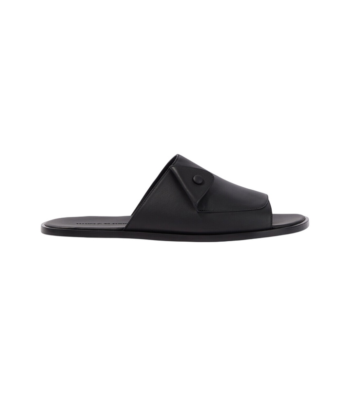 Photo: Manolo Blahnik Lino leather sandals