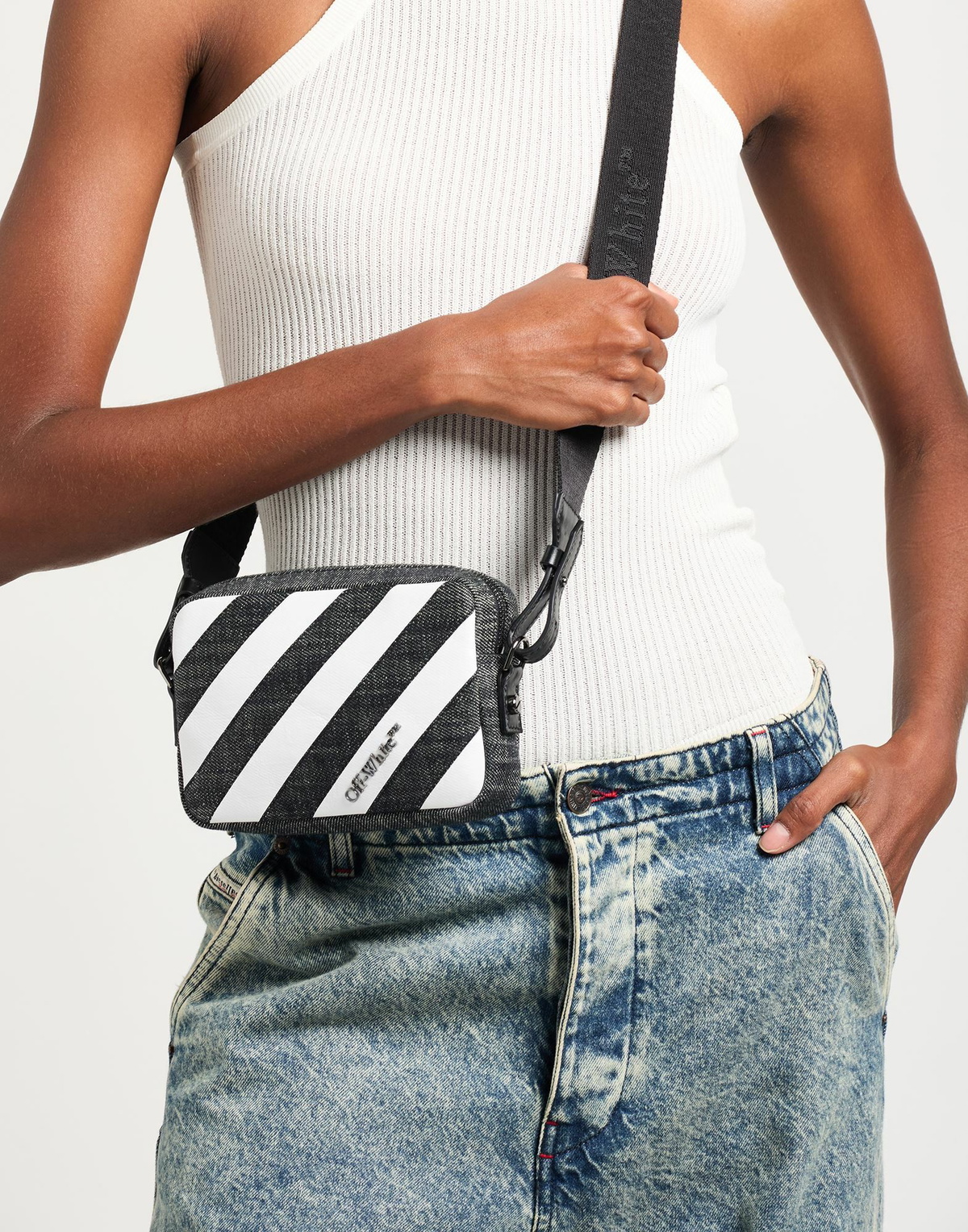 Off-white Womens Cross-body bag in White