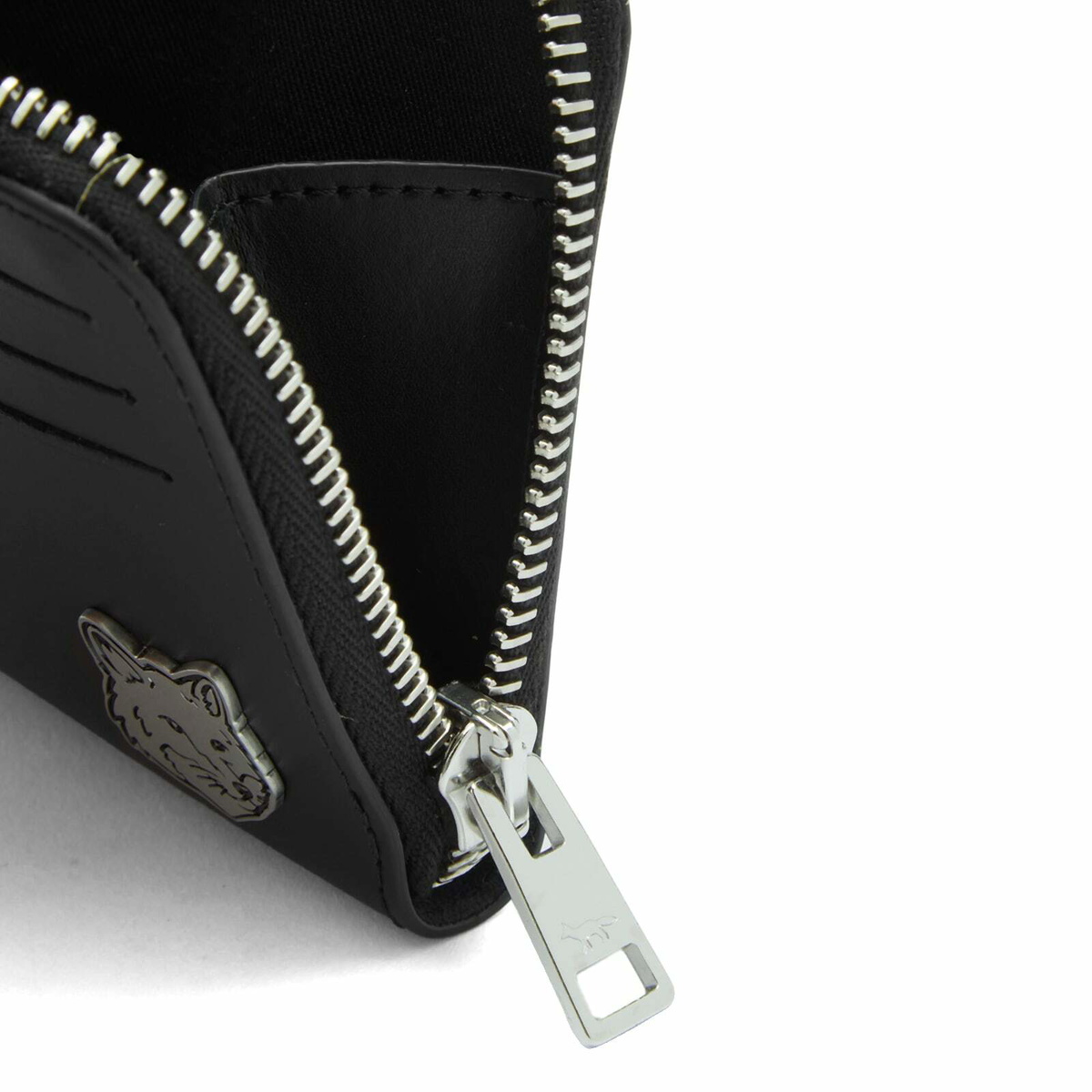Maison Kitsuné Men's Fox Head Zipped Card Holder in Black 