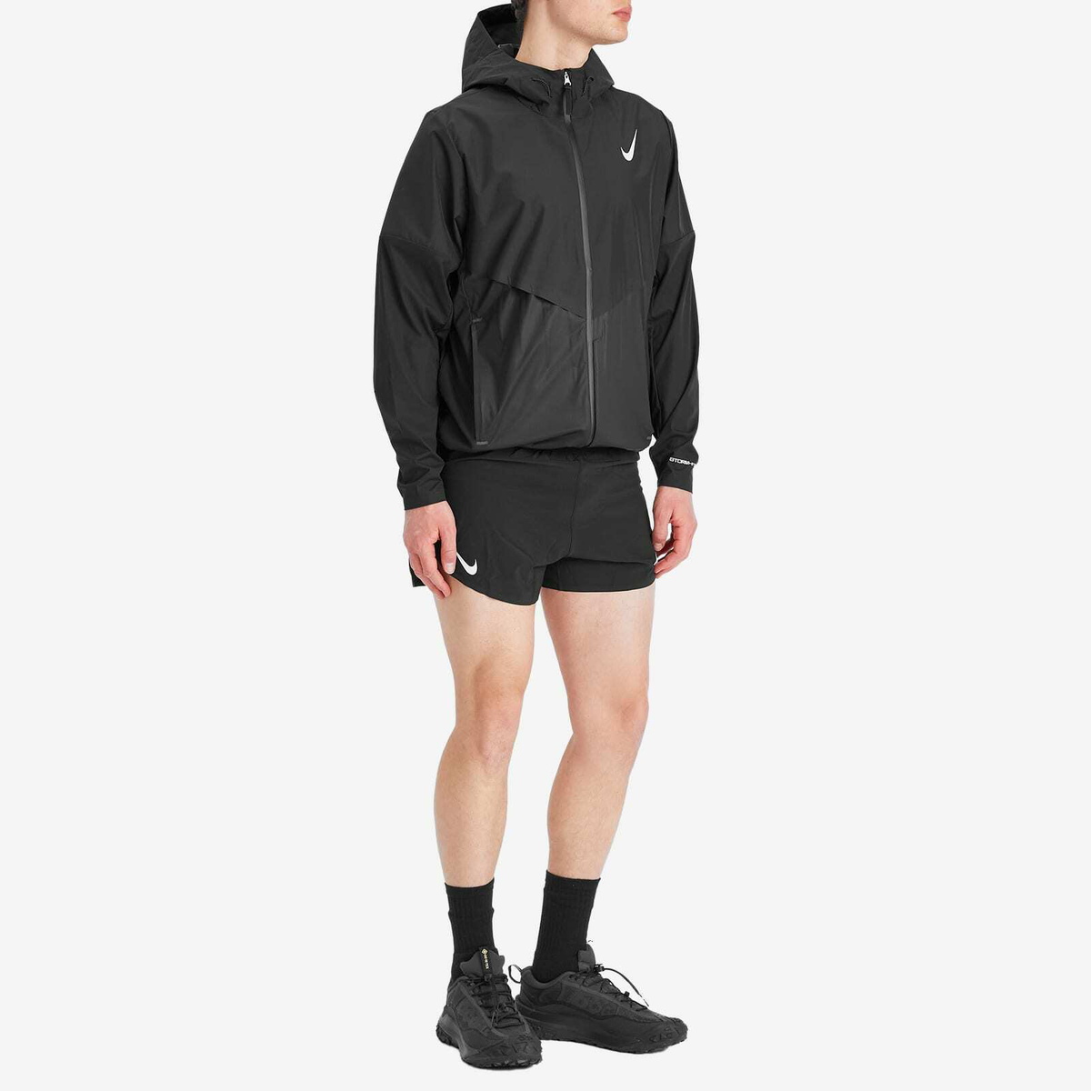 Nike Running Men's Aeroswift Breathable Jacket in Black/Summit White