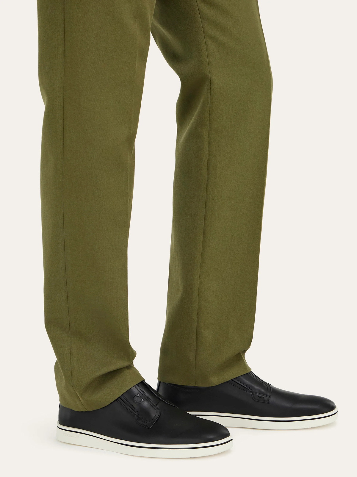 Ferragamo Mens Derby slip-on in Black