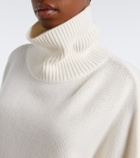 Lisa Yang Zerlina cashmere turtleneck sweater