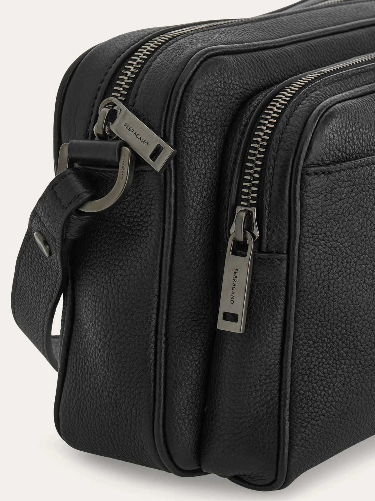 Ferragamo Mens Gancini shoulder bag in Black