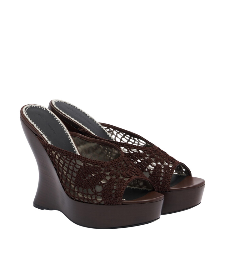 Photo: Magda Butrym Crochet wedge mules