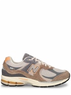 NEW BALANCE 2002 Sneakers