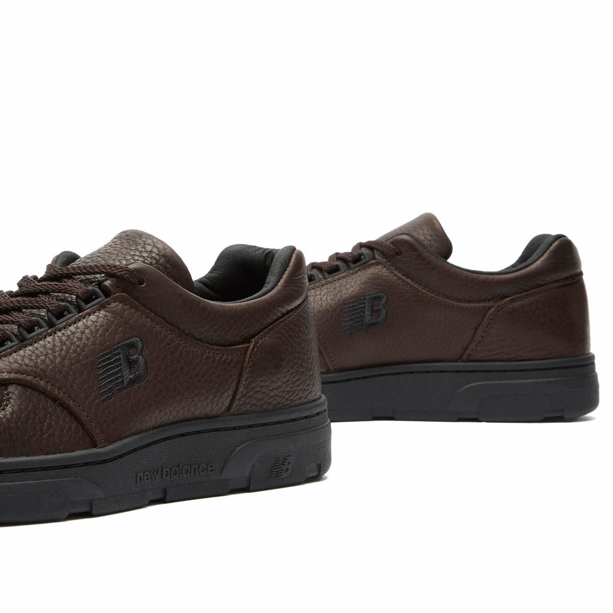 New Balance UADWDBL Sneaker in Brown