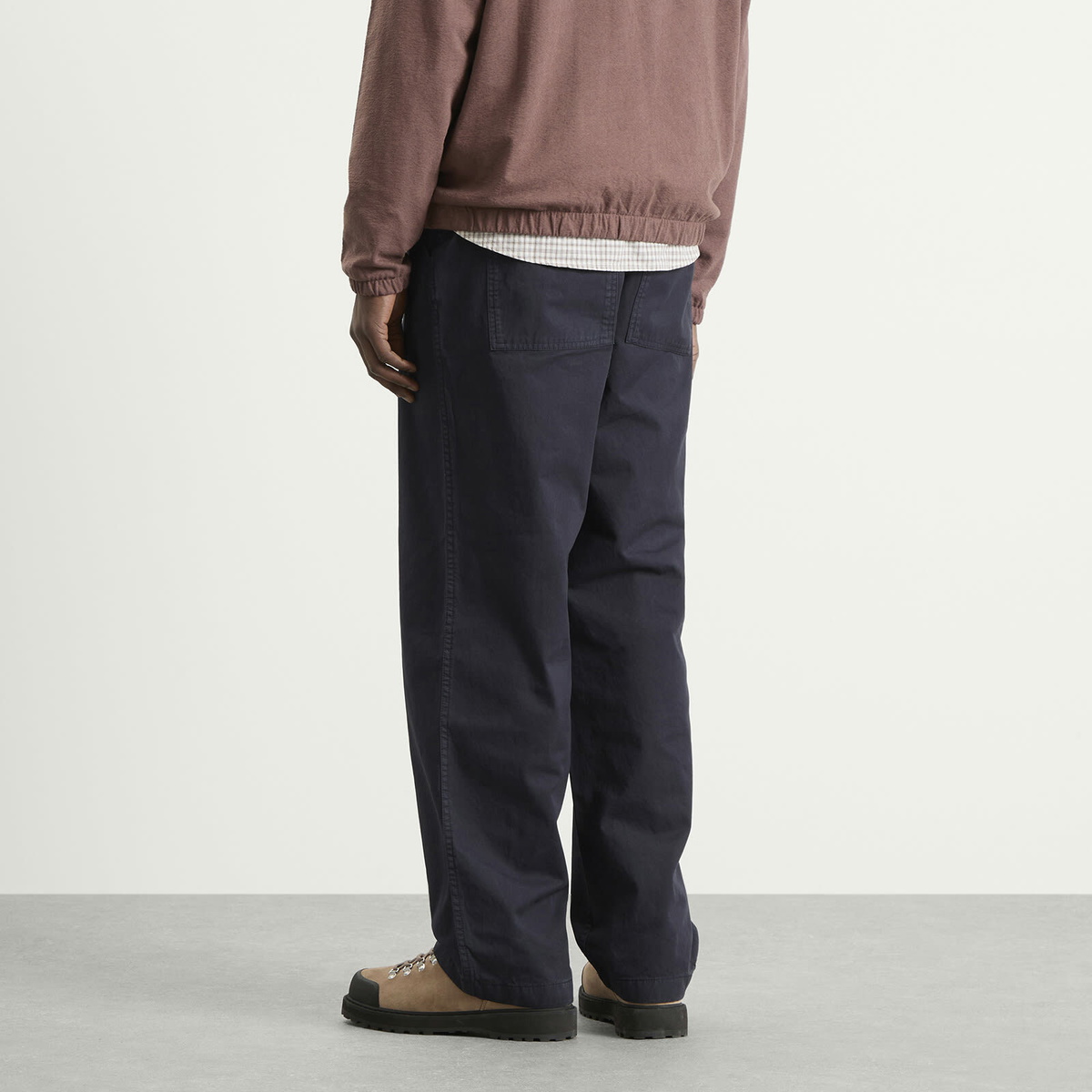 Norse Projects Men's Kvitfjell Relaxed Cotton Twill Pants in Dark Navy