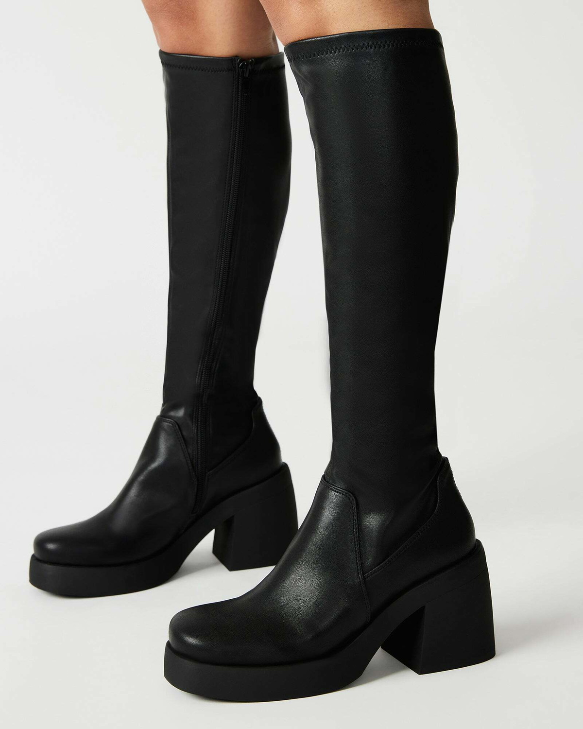Steve Madden Berkleigh Boots in Black