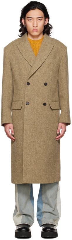Photo: DRAE SSENSE Exclusive Beige Double-Breasted Coat
