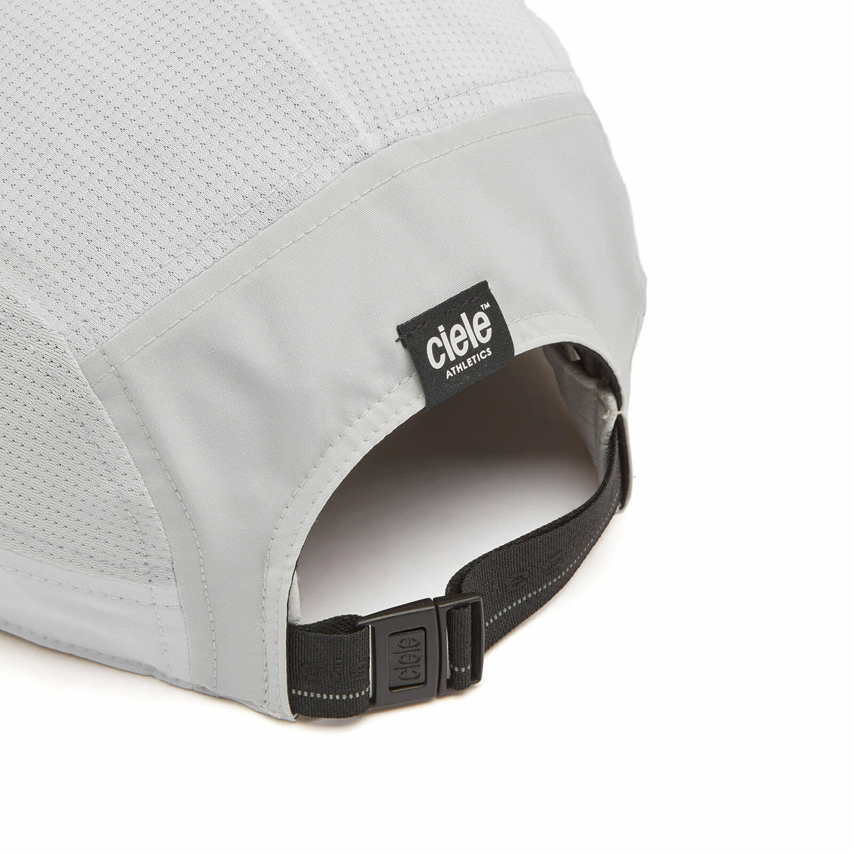 Ciele Athletics Comp Century GO Cap in Light Grey/White