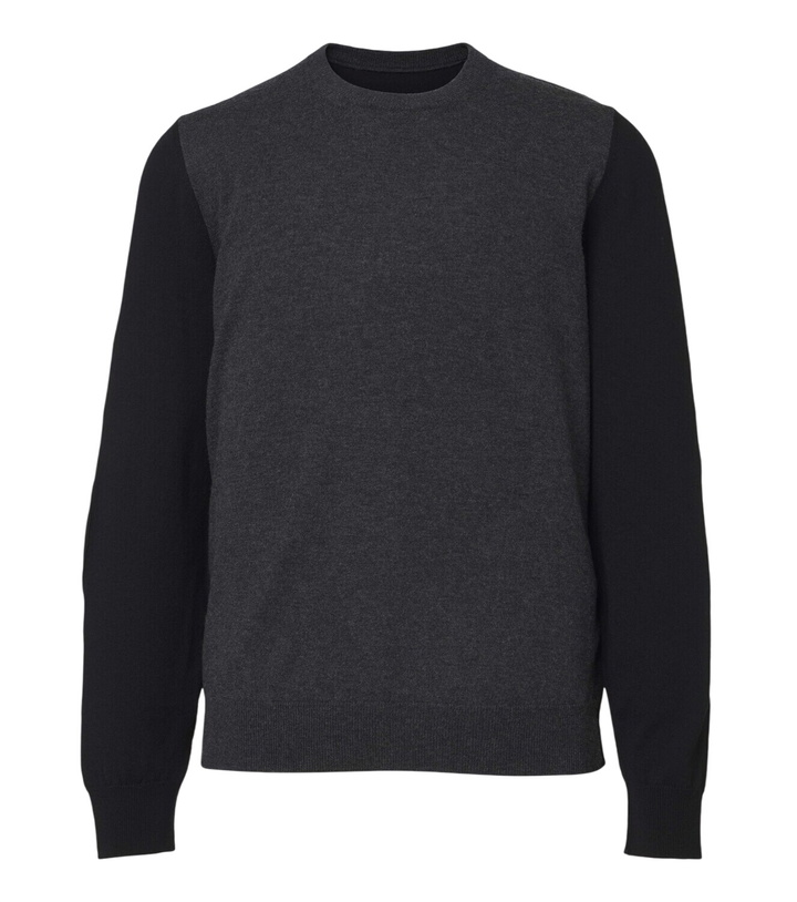 Photo: Maison Margiela Wool sweater