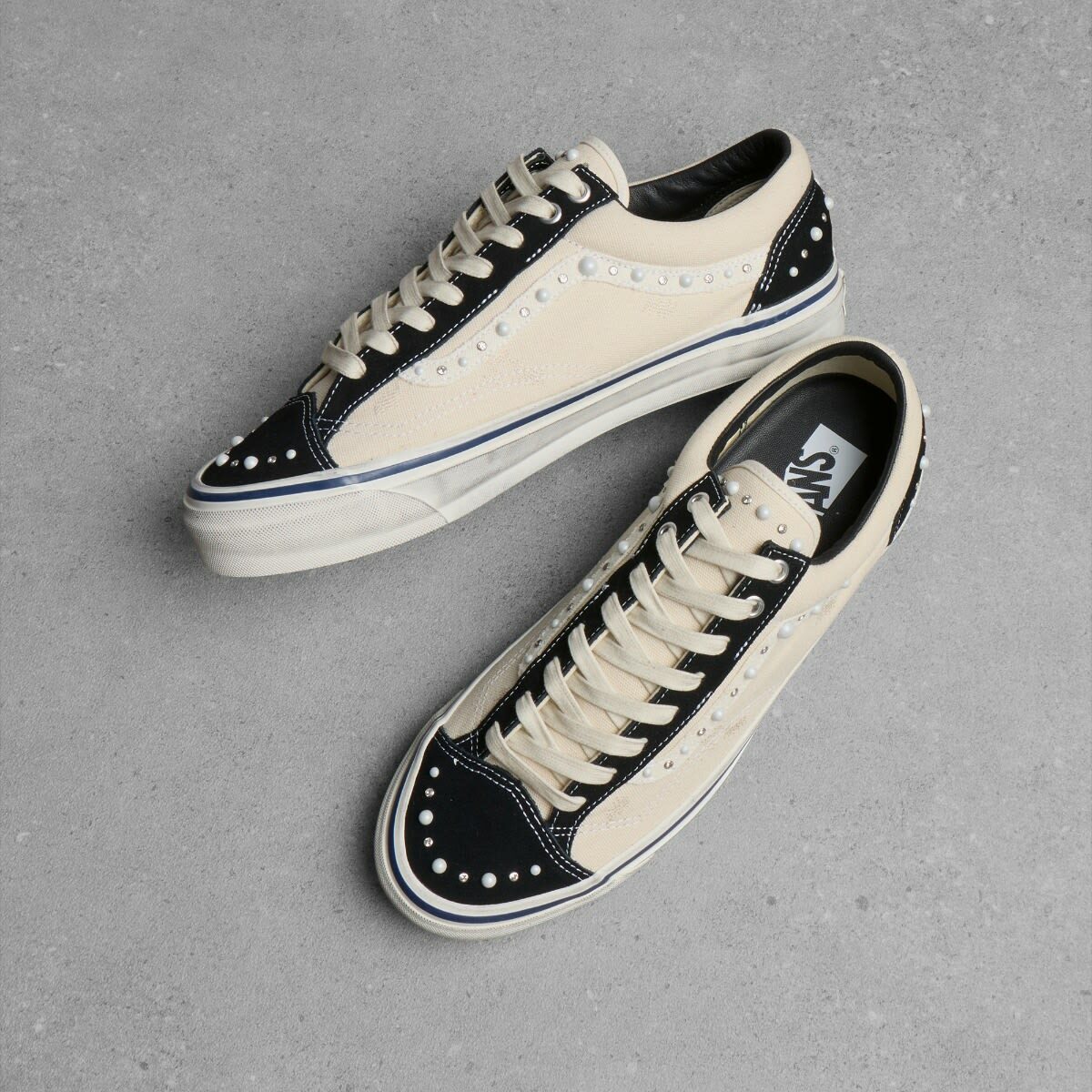 Vans LX Old Skool 36 Sneaker in Pearlized Marshmallow/Black