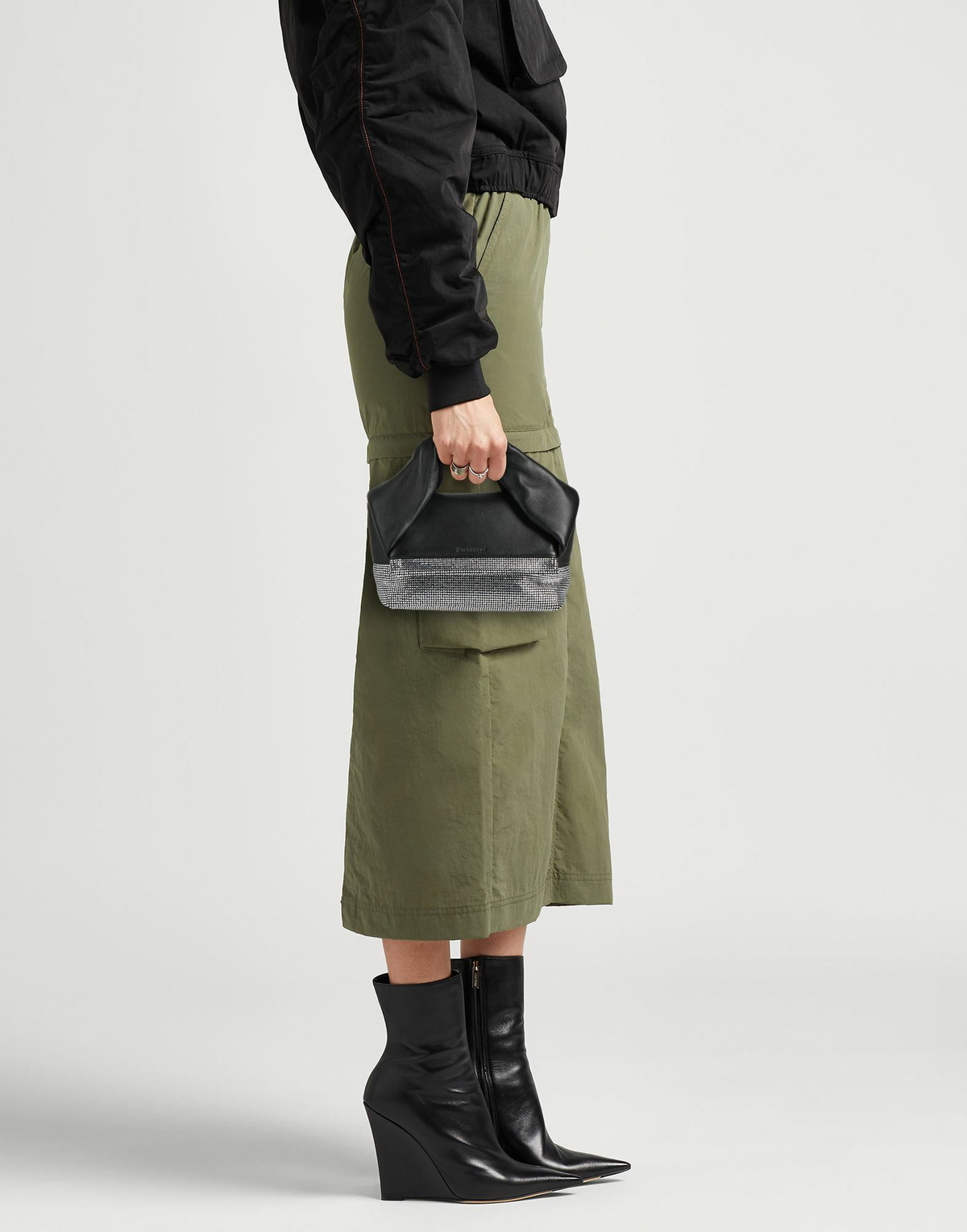 Jw Anderson Womens Handbag in Black