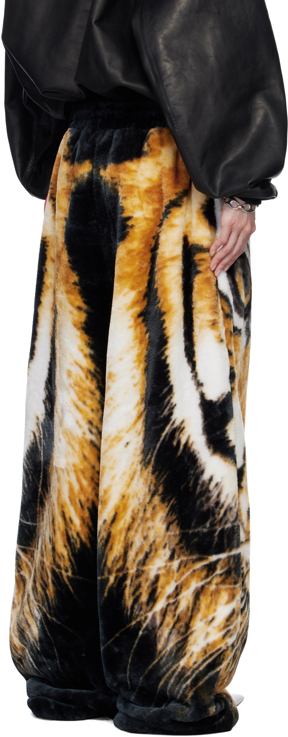 LU'U DAN Orange & Black Raw-Cut Bontan Lounge Pants