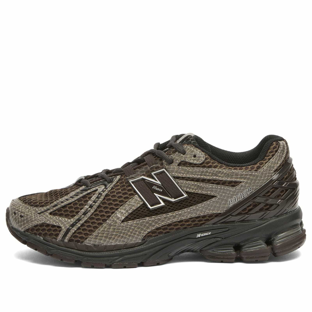 New Balance 1906 Sneaker in Thunder Brown/Black